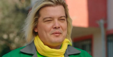 Tutunamayanlar Dizisine Arda Kural'ın Türkü Söylediği Sahne Damga Vurdu