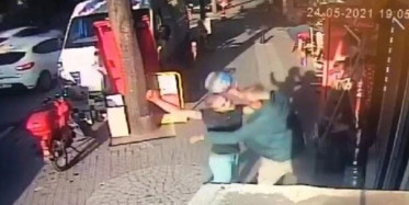 Arkadaşının Kafasına Piknik Tüpüyle Vurdu!