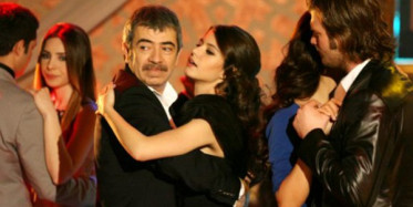 Selçuk Yöntem'in Aşk-ı Memnu Dizisindeki Sahnesi Gündem Oldu