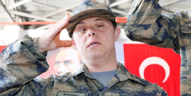 Engelli Bireyler Bir Günlüğüne Asker Oldu