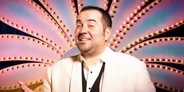 Ata Demirer Deniz Sezonunu Açtı!