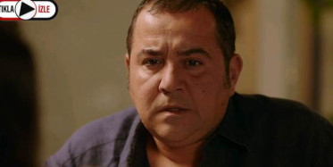 Ata Demirer, Ezine Peyniriyle Balıkları Besledi