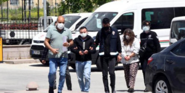 Eşiyle Yasak Aşk Yaşayan Babasını Öldürdü