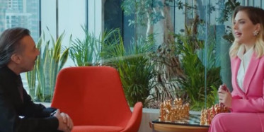 Yıldız her şey için Nadir'e Teşekkür Eder