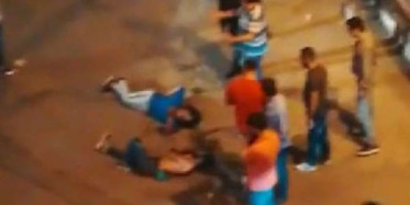 İki Grup Birbirine Girdi! Dehşet Anları Kameralara Yansıdı