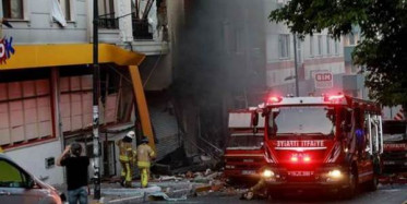 İstanbul'da Bir Binada Korkutan Patlama!