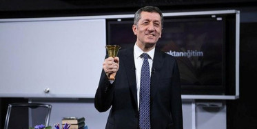 Bakan Ziya Selçuk'tan Veli ve Öğrencilere Mesaj