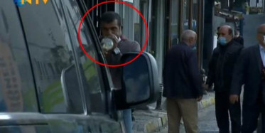 Canlı Yayında Sigara Yasağından Bahseden Spikerin Arkasında Bali Çeken Vatandaş Göründü