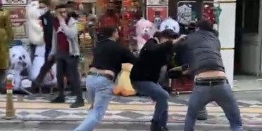 Bartın'da Sokak Ortasında Yumruklu Kavga