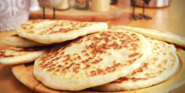 Bazlama Tost Nasıl Yapılır?