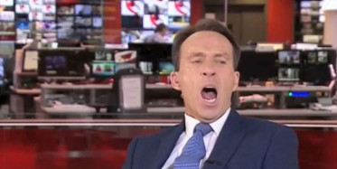 BBC Spikeri Canlı Yayını Unutup Ağzı Açık Esnedi