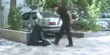 Cansız Mankenle Para Toplayan Adam!