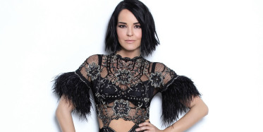 Bengü Koronavirüs Aşısı Olan Ünlüler Arasına Girdi!