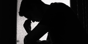 Beyoğlu’nda Hamile Eşini Öldüren Adam İntihar Süsü Vermek İstedi