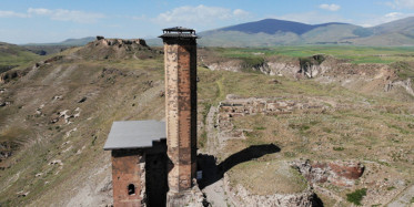 Bir İlk Yaşanıyor! Kars’ta İlk Türk Camisi İbadete Açılacak