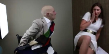 Yaşlı Adam Şakası Kalpten Götürüyordu!