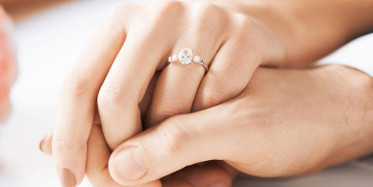 Bu Kadınla Evlendiği İçin Herkes Onu Yadırgadı Ve Aşağıladı Ama 2 Yıl Sonra Bakın Ne Oldu!