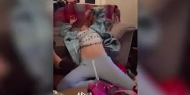 Justin Bieber'in Konser Biletini Hediye Alan Genç Kız Böğürmeye Başladı!