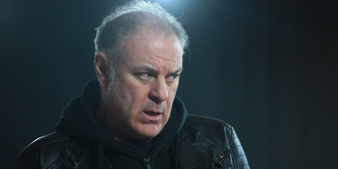 Burak Sergen, Sadakatsiz Dizisine Görüntülü Arama İle Katıldı!