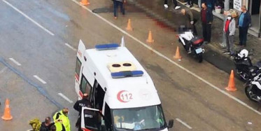 Bursa'da Adliye Önünde Çıkan Kavgada 4 Kişi Yaralandı