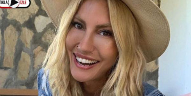 Çağla Şıkel’den Masa Toplama Videosu