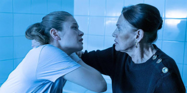 Camdaki Kız Sezon Finali Bölümünde Nalan'ın Yardımına Koşan Hayri Kim?