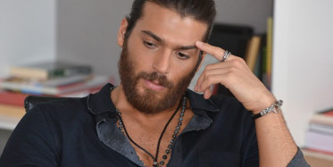 Magazin Muhabiri Can Yaman Yüzünden mi Kovuldu?