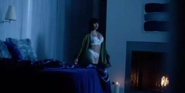 Cardi B'nin Erotik Videosu Sosyal Medyayı Salladı!