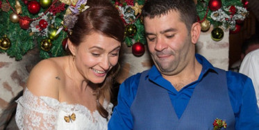 Ceyda Düvenci ve Bülent Şakrak Evlilik Yıldönümünü Otobanda Kutladı