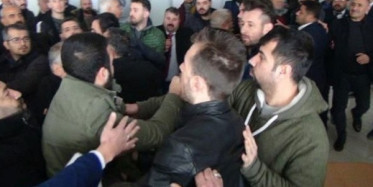 Şanlıurfa'da CHP Kongresinde Arbede Çıktı