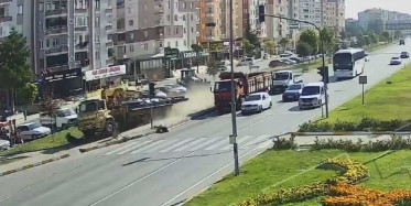 Çorum'da akıllara durgunluk veren kaza: Freni patlayan vincin kaldırımda çarptığı iki yaya hayatını kaybetti