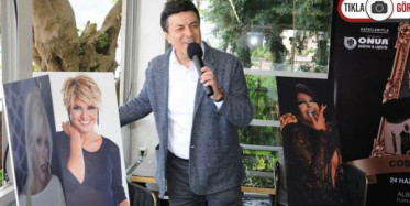 Coşkun Sabah Yalan Yıllar Şarkısı İçin Basın Toplantısı Düzenledi