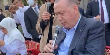 Cumhurbaşkanı Erdoğan'ın Sesinden 'Gönül Dağı' Türküsü Dinlenildi