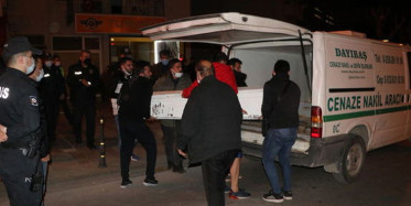 Denizli'de Kadın Cinayeti: İp Sarkıtarak Girdiği Evde Eşini Defalarca Bıçakladı!