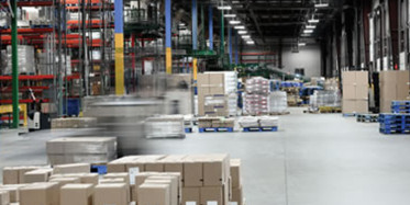 Depodaki Raflar Çökmeye Başladı Görevli Facianın Eşiğinden Son Anda Kurtuldu