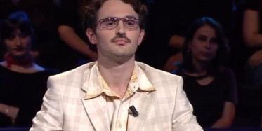 Kim Milyoner Olmak İster Programında Seyirciye Güvenmedi Yarışmadan Elendi