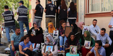 HDP Önündeki Aile Sayısı 48 oldu.