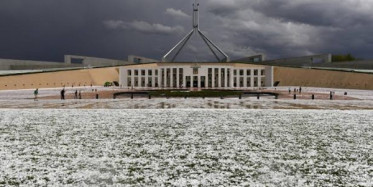 Avustralya'yı Deve Katliamından Sonra Sel Bastı!