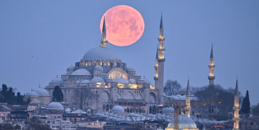 Dolunay İstanbul’a çok yakıştı!