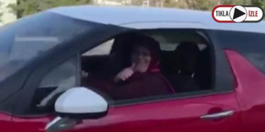 Driftçi Teyze Sosyal Medyada Gündeme Oturdu