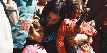 Dua Lipa Halay Çekti