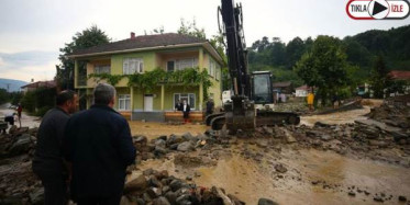 Düzce'de Sağanak Su Baskınlarına Yol Açtı