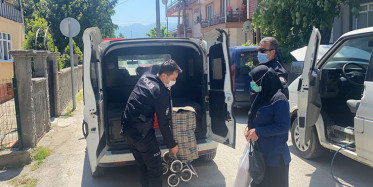 Düzce’de Polisin Kurduğu Özel Ekip Yaşlılara Yardımcı Oluyor