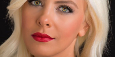 Esra Erol İhanet Şokuyla Sarsılan Stüdyo Şefi Eda Gök'e Destek Oldu