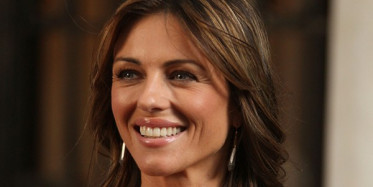 Elizabeth Hurley Instagram Paylaşımlarıyla Dikkat Çekiyor