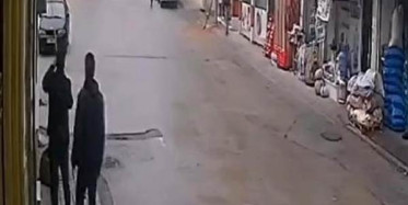 Dükkanın Tentesini Sokak Köpeğini Korumak İçin Açtı!