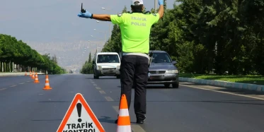 Emniyet Müdürlüğü’nden çakar ve egzoz denetimi! 30 Bin TL ceza ve 10 araç trafikten men edildi