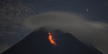 Endonezya'da Merapi Yanardağı'nın Patlama Anları