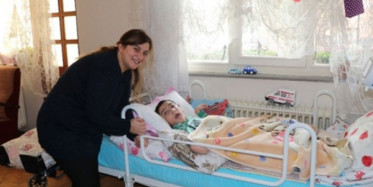 Engelli Çocuğuna Facebook Üzerinden Yardım Beklerken Dolandırıldı