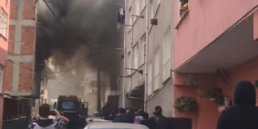 Esenler'de Korkutan Yangın!